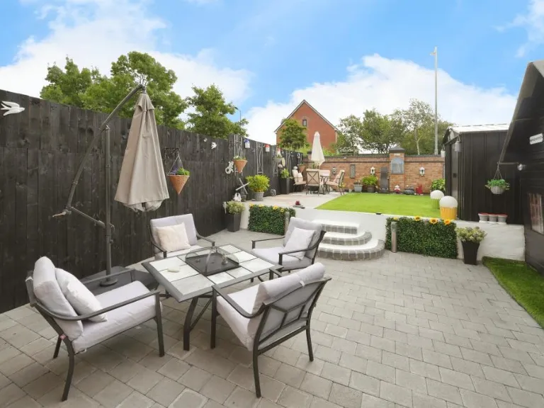 property Compatible Images}