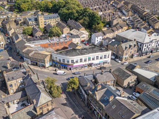 Similar property image