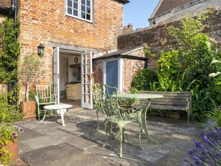 property Compatible Images}