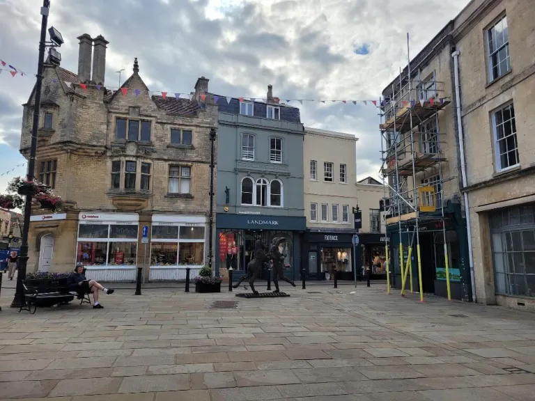 property Compatible Images}