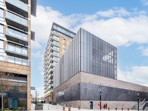 Similar property image