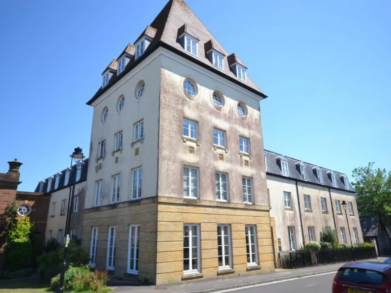 property Compatible Images}