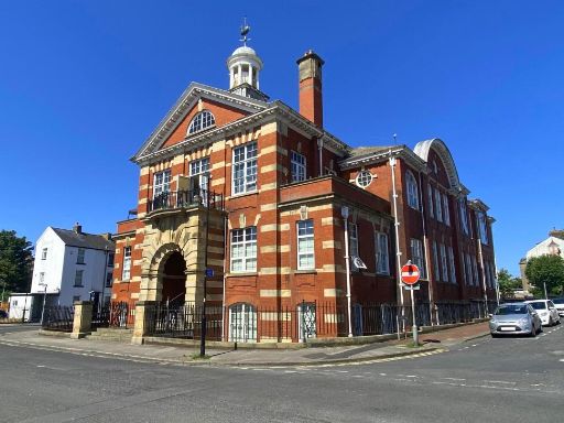 Similar property image