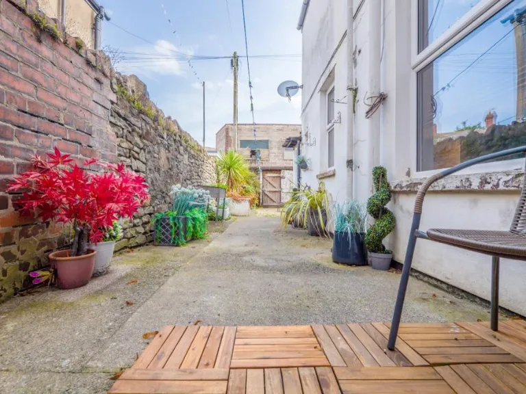 property Compatible Images}