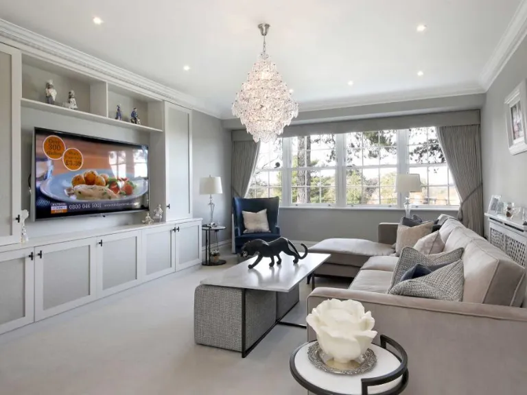 property Compatible Images}