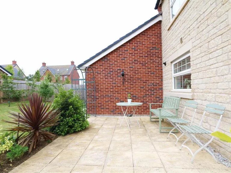 property Compatible Images}