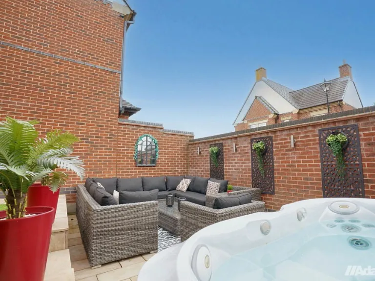 property Compatible Images}