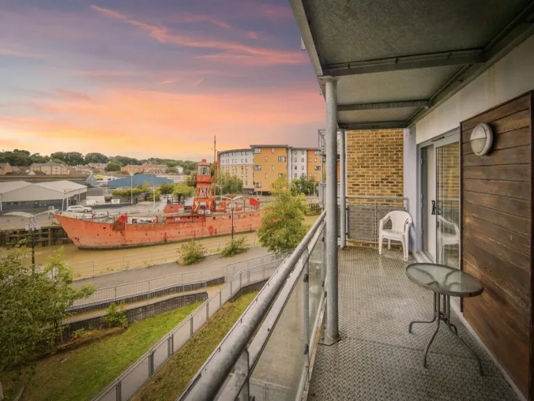 property Compatible Images}