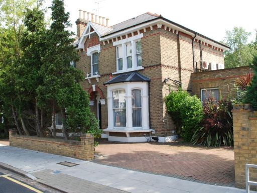 Similar property image