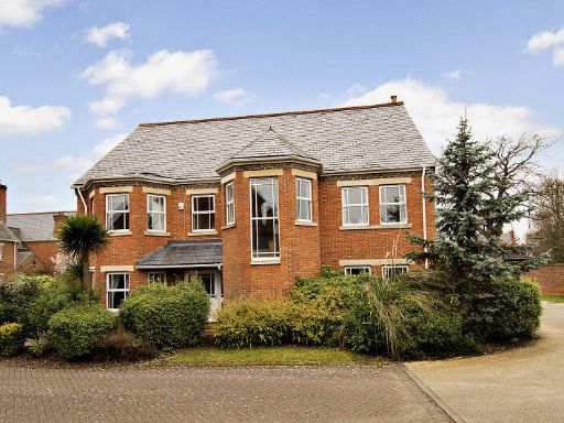 Similar property image