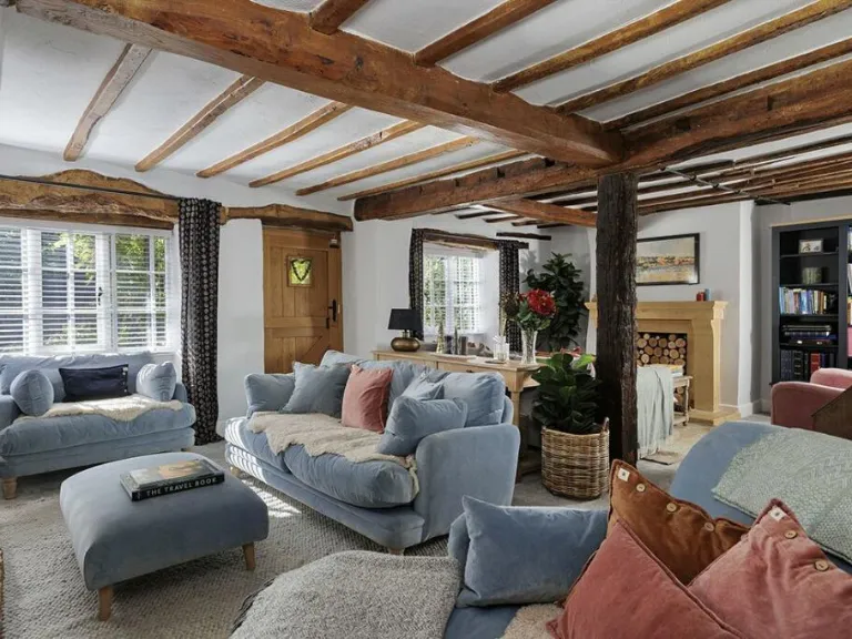 property Compatible Images}