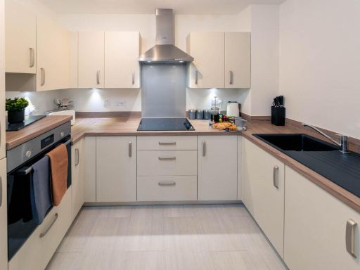Similar property image