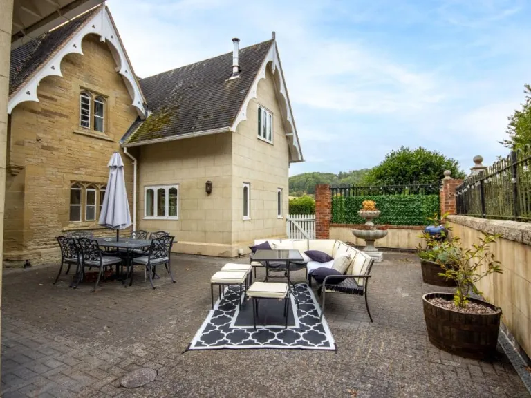 property Compatible Images}