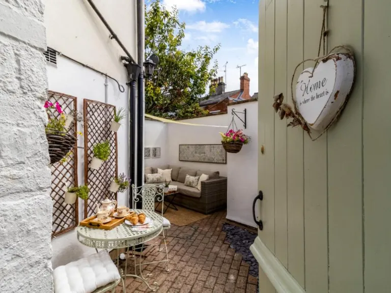 property Compatible Images}