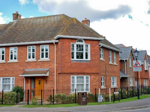 Similar property image