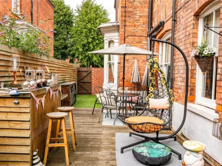 property Compatible Images}