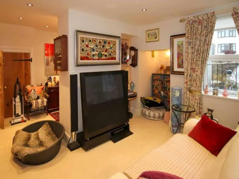 property Compatible Images}