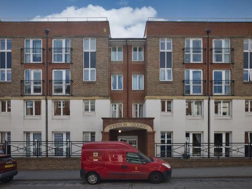 Similar property image