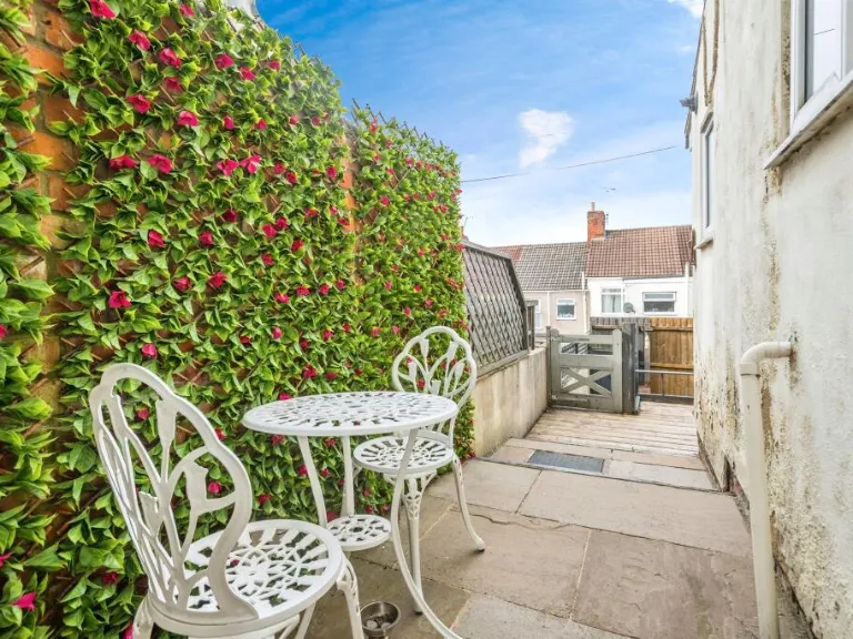 property Compatible Images}