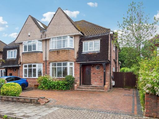 Similar property image