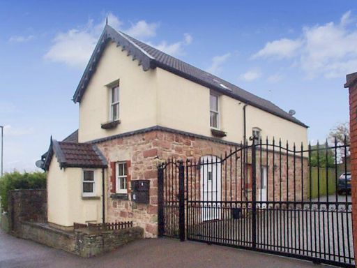 Similar property image