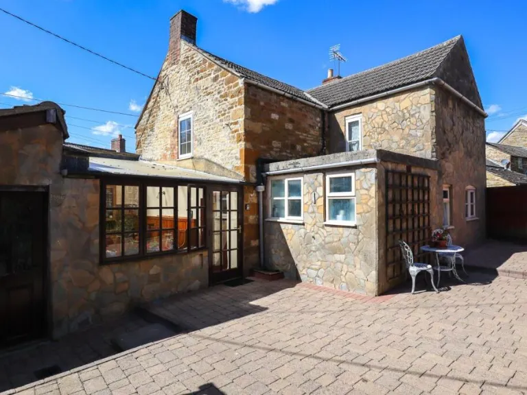 property Compatible Images}