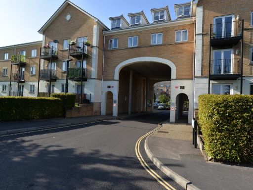 Similar property image