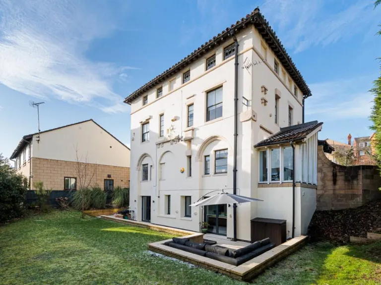 property Compatible Images}