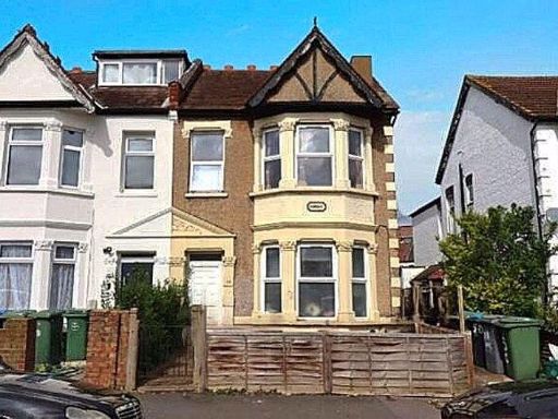 Similar property image