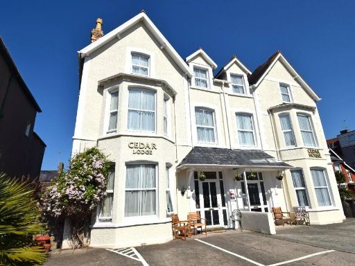Similar property image