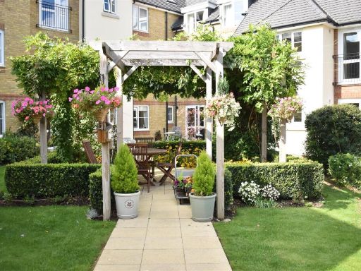 Similar property image