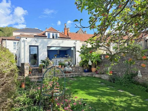 Similar property image