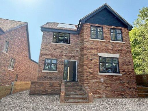Similar property image