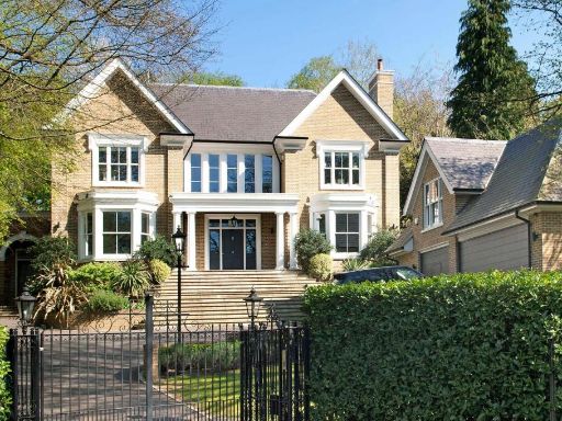 Similar property image