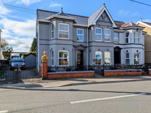 Similar property image