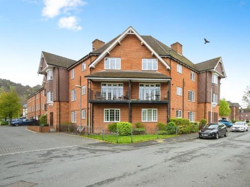 Similar property image