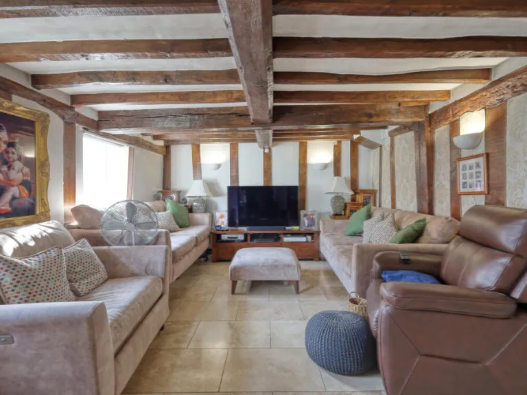 property Compatible Images}