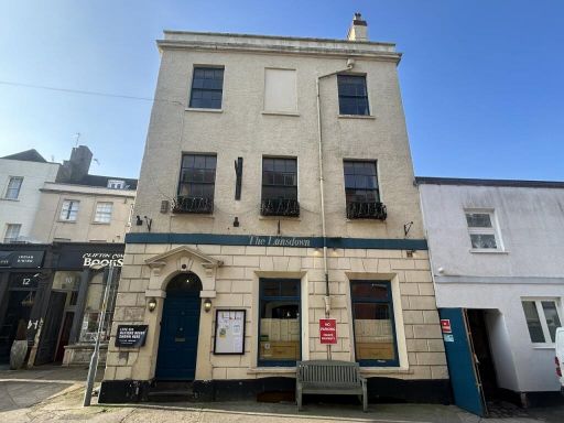 Similar property image