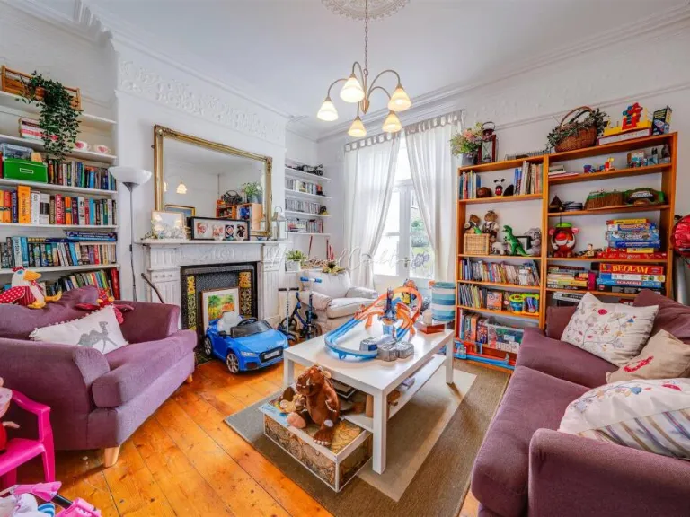 property Compatible Images}