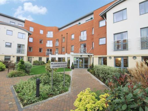 Similar property image