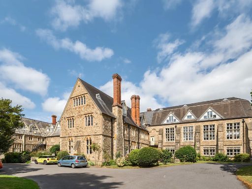 Similar property image