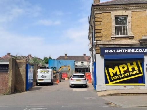 Similar property image