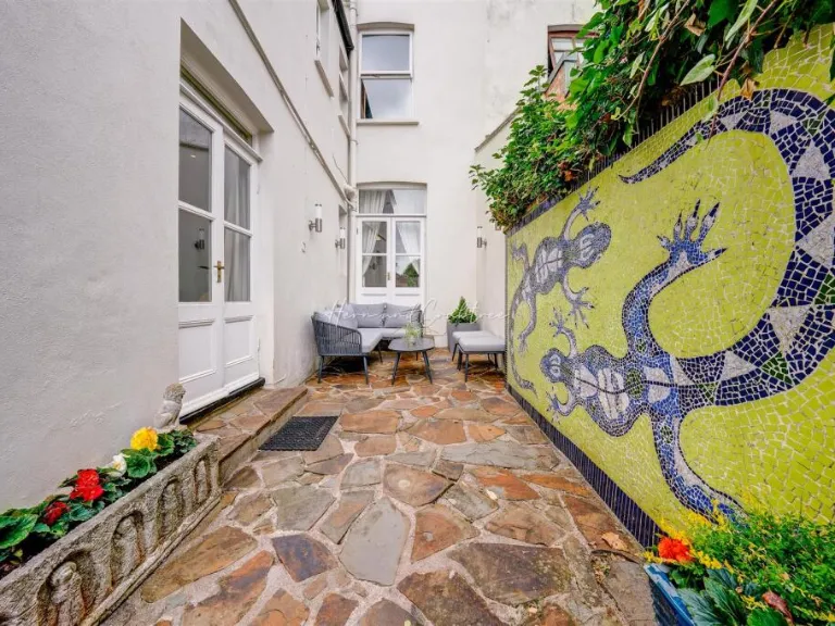 property Compatible Images}
