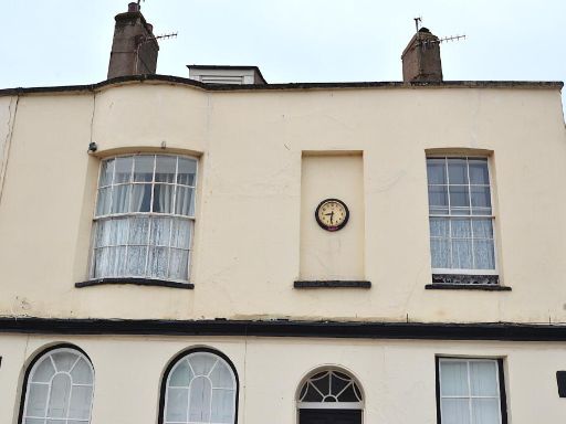 Similar property image