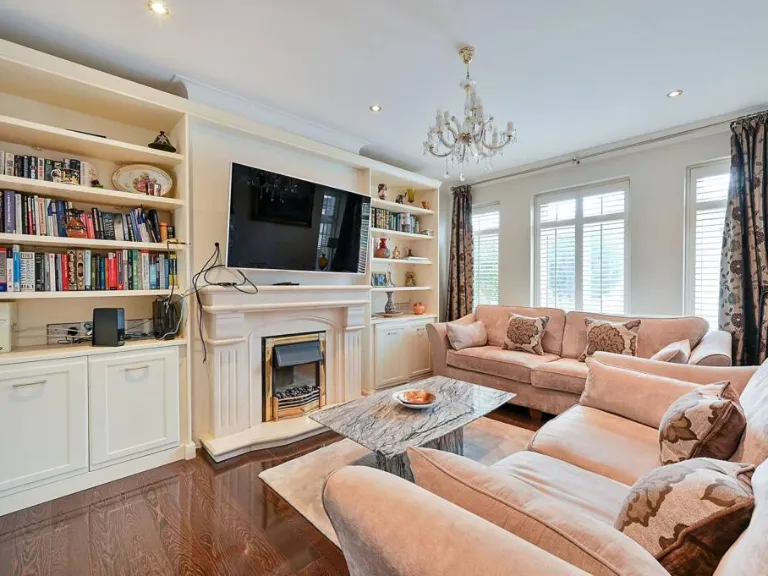 property Compatible Images}