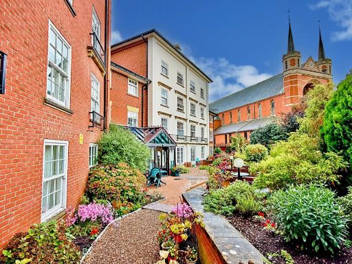 Similar property image