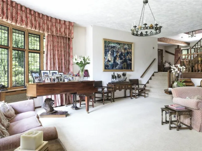 property Compatible Images}