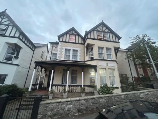 Similar property image