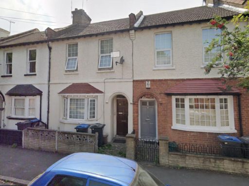 Similar property image