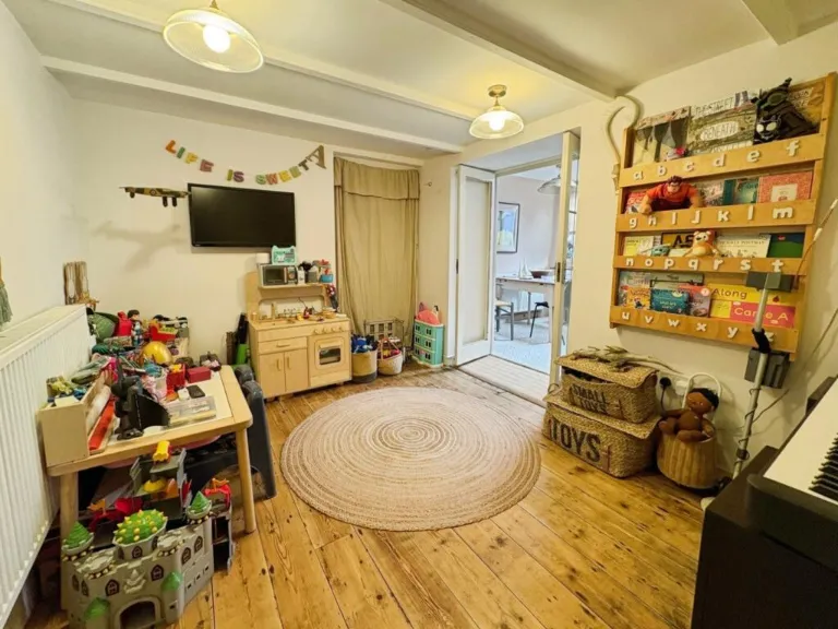 property Compatible Images}